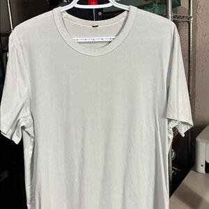 Lululemon Tee 22” P2P